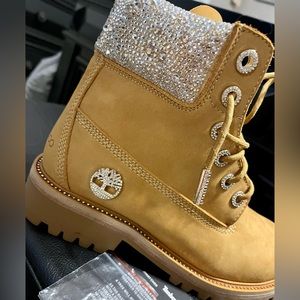 Jimmy Choos Timberlands With Swarovski Limited Edition Size 8 NEVER WORN